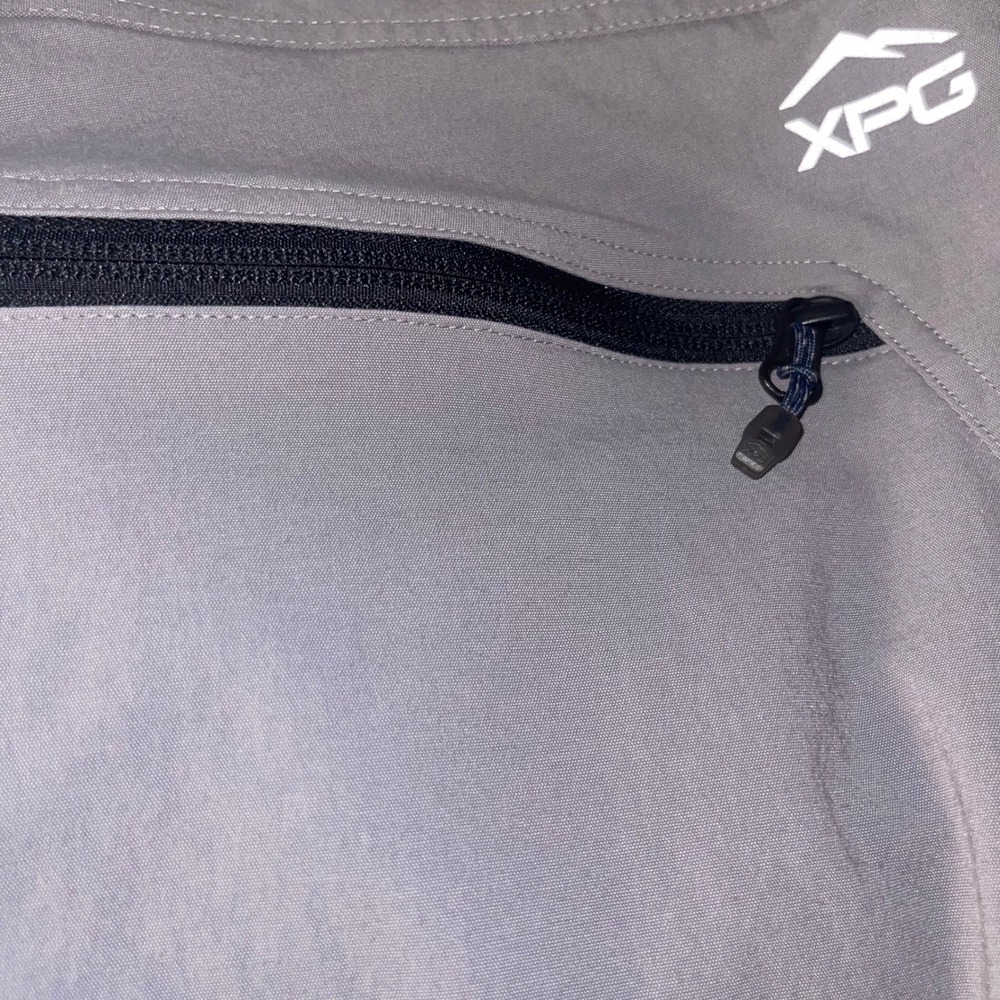 Outdoor Performance Fish Travel Zip Pocket Nylon Gray Lightweight Activewear - Picture 14 of 14